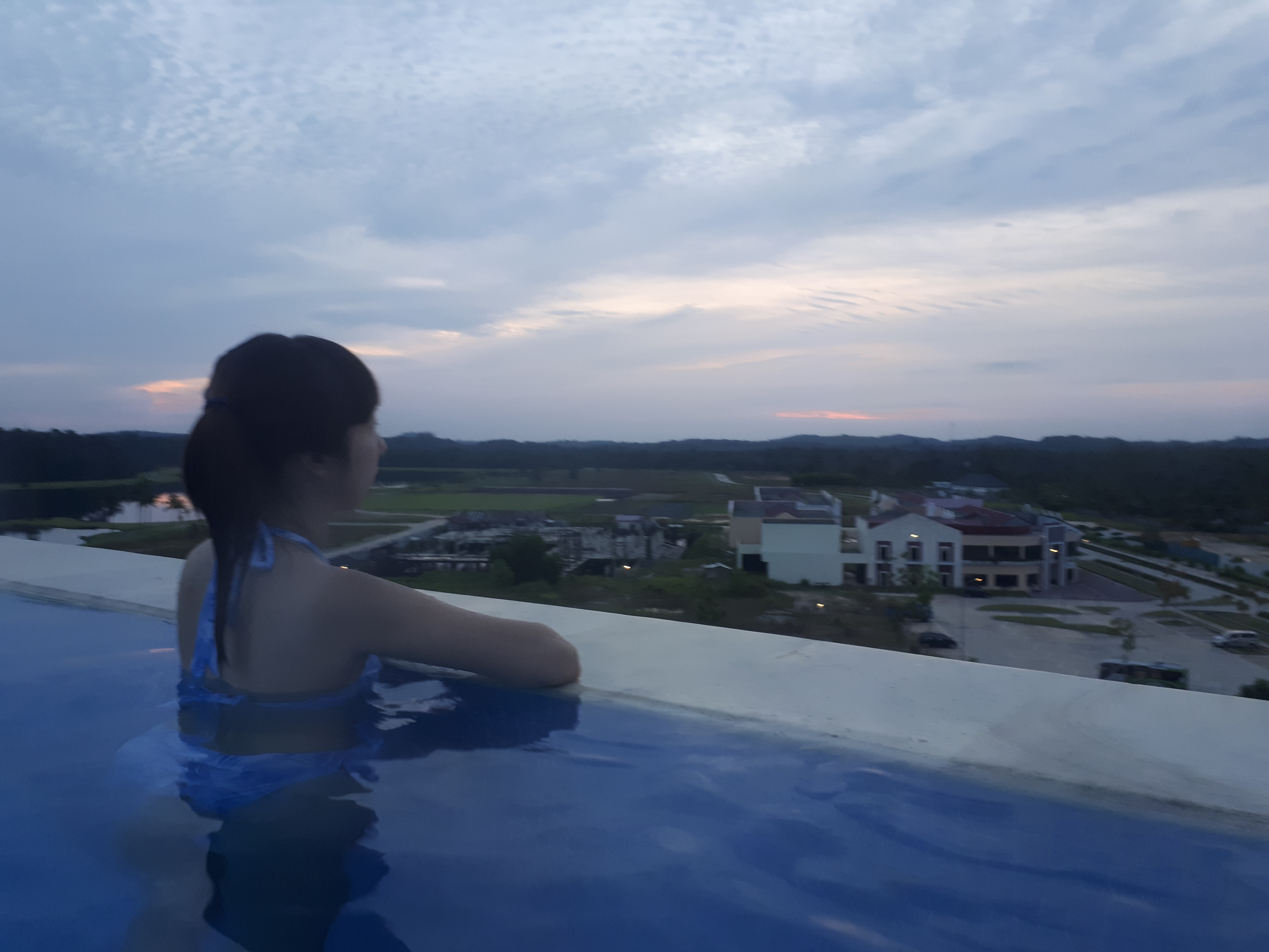 Grand Lagoi Village Resort, Infinity Pool